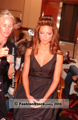Get_Ready_With_Hair___Makeup_For_VSFS_Pink_Carpet_Premier_7.jpeg
