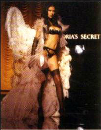 Victoria_s_Secret_s_Backstage_Sexy_2003_59A.jpg