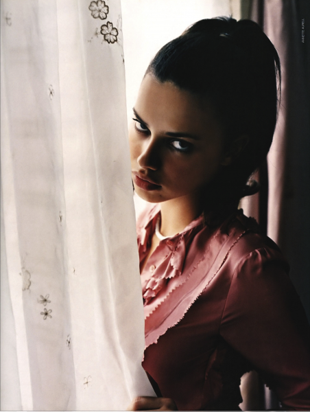Marie_Claire_Italy_-_November_2003_5.png