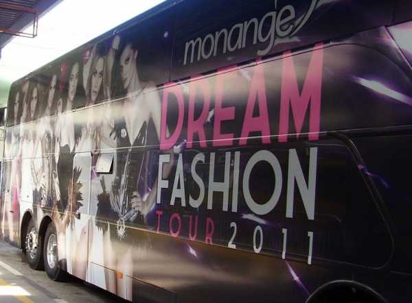 Monange_Dream_Fashion_Tour_2011_-_Bus_2.jpeg
