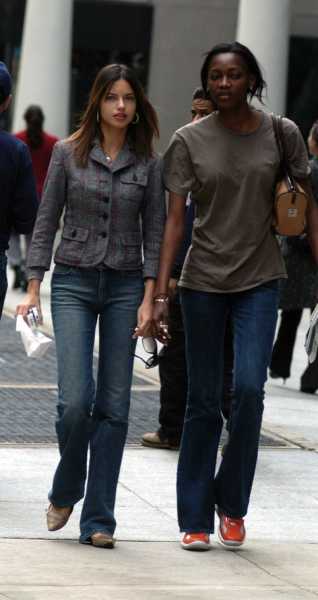 Out_And_About_with_Oluchi_0.jpg