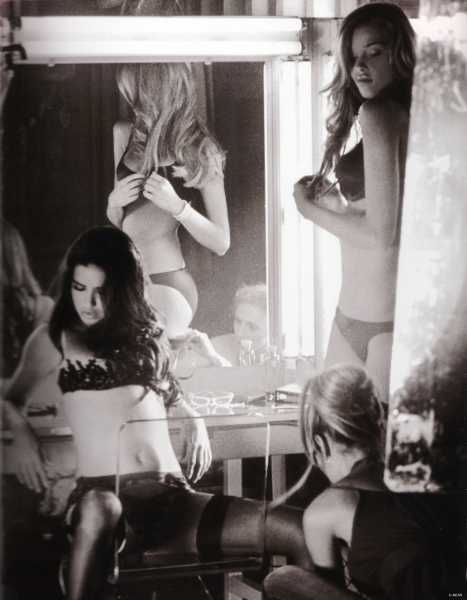 Victoria_s_Secret_s_Backstage_Sexy_2003_4A.jpg