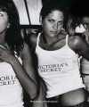 2000-05-17_Victoria_s_Secret_Fashion_Show_Rehersal_-_Cannes2C_France_5A.jpg