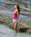 Shooting_for_Victoria_s_Secret_Spring_Summer_Catalog_2007_-_Outfit_1_3.jpg