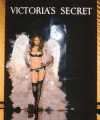 Victoria_s_Secret_s_Backstage_Sexy_2003_57A.jpg